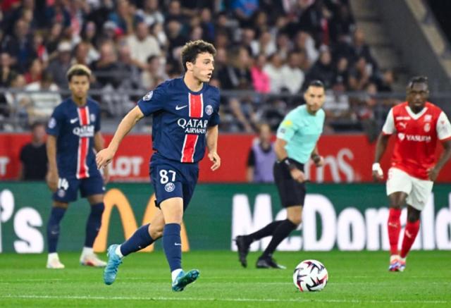 开云体育入口-法甲5战5助攻 五大联赛助攻王 若昂·内维斯买值了