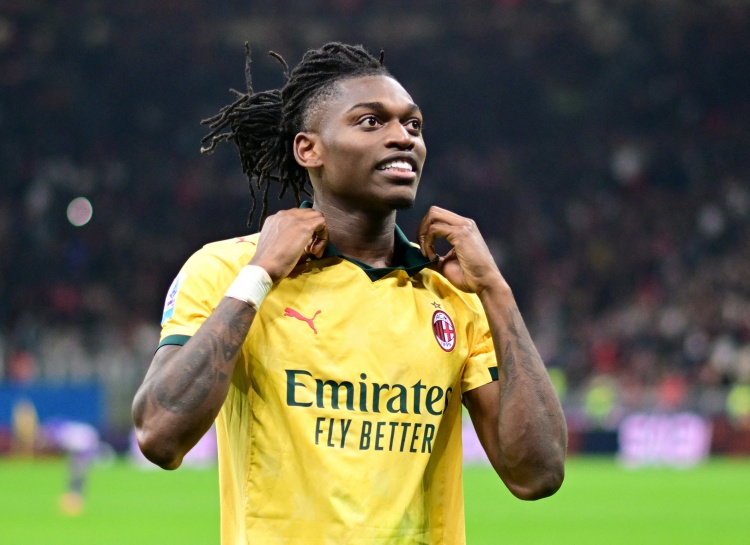 开云官网-隆戈：米兰将续约莱奥 保留1.75亿欧解约金、固定年薪涨至600万欧